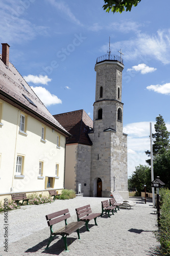 Dreifaltigkeitskirche auf dem gleichnamigen Berg photo