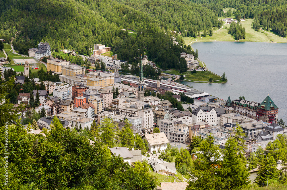 St. Moritz, St. Moritzersee, Corviglia, Oberengadin, Seenplatte, Graubünden, Alpen, Wanderweg, Stazerwald, Sommer, Schweiz