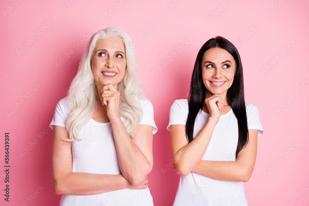 Portrait of two nice-looking attractive lovely charming pretty foxy funny cheerful cheery women business businesswoman creating new idea isolated over pink pastel color background Portrait of two nice-looking attractive lovely charming pretty foxy funny cheerful cheery women business businesswoman creating new idea isolated over pink pastel color background