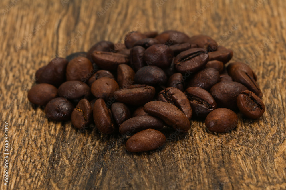 Roasted coffee beans for cooking Roasted coffee beans for cooking