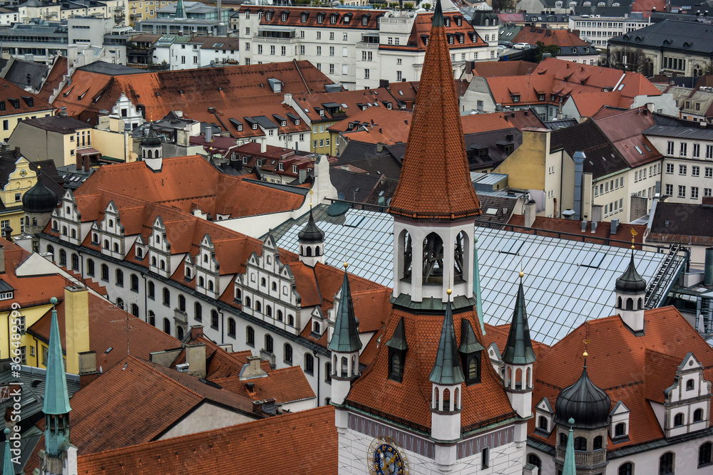Obraz premium Aerial view to historical center with Old Town Hall and Heiliggeistkirche in Munich, Bavaria, Germany. October 2014