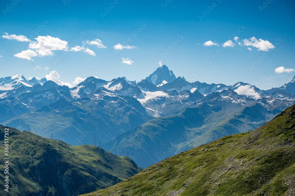 Naklejka premium Finsteraarhorn seen from the south