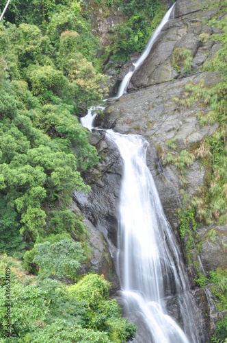 small waterfall in Wulai