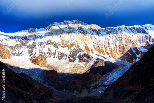 Obraz na płótnie Morning view of Mount Annapurna I from Annapurna base camp, round Annapurna circuit trekking trail, Nepal w salonie