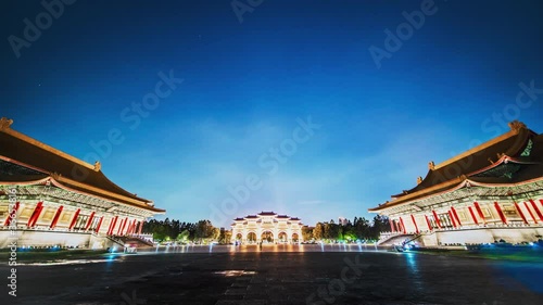 Time-lapse movie of Chiang Kai-shek Memorial Hall in Taipei, Taiwan at night
