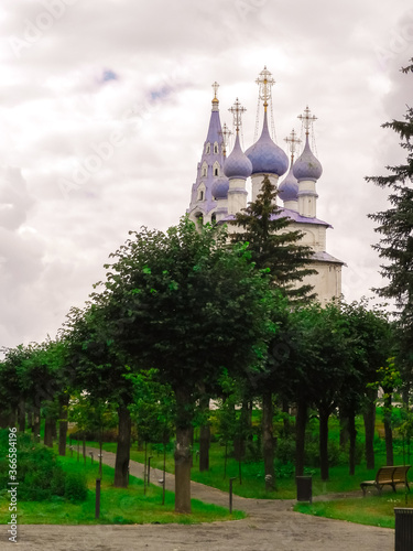 church of the holy trinity