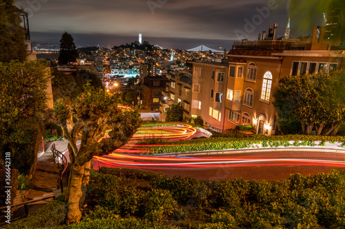 San Francisco Crookedest Street photo