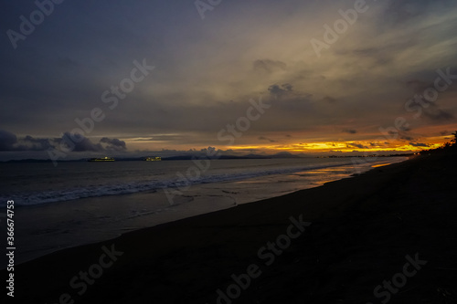 Fototapeta Naklejka Na Ścianę i Meble -  Beautiful Sunset with magic colors on the beach of Costa Rica