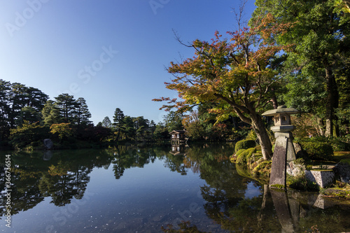 Fototapeta Naklejka Na Ścianę i Meble -  Kenroku-en garden in Kanazawa (Japan)
