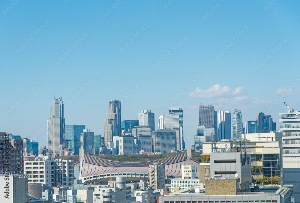 渋谷の高層ビルから見える新宿の風景