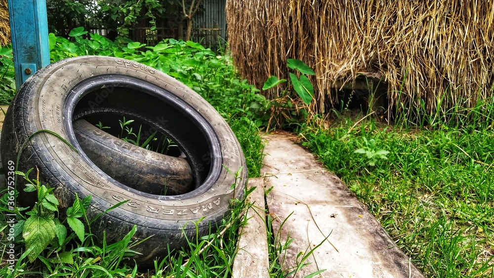 Old tyre: Two tires abandoned after use