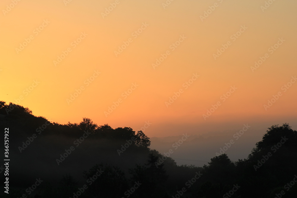 Obraz premium Sunrise in Lifton, Devon