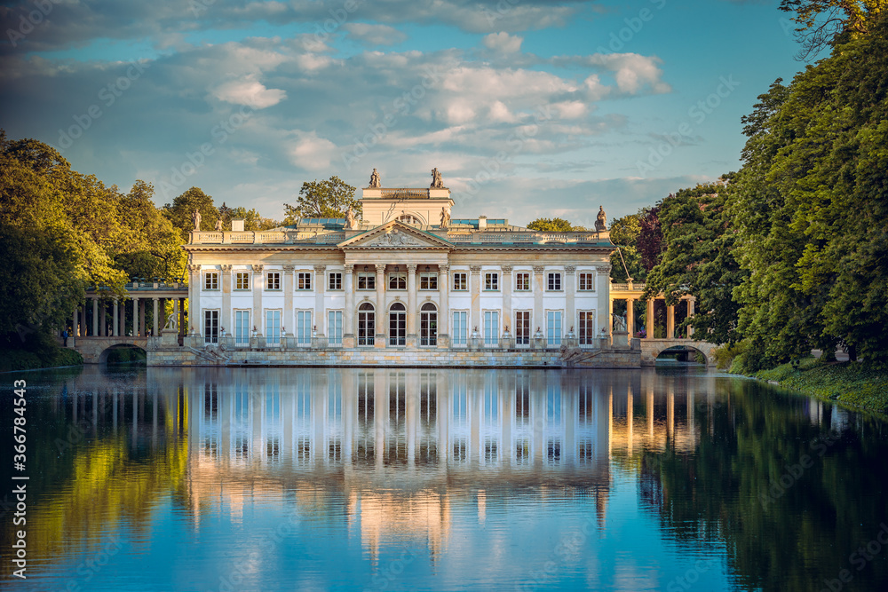 Fototapeta premium Royal Palace on the Water in Lazienki Park, Warsaw, Palace on the water in the Royal Baths in Warsaw, Poland