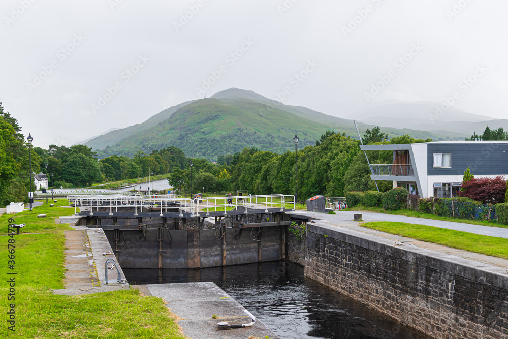 Fototapeta premium Neptune’s Staircase Scottish Canal