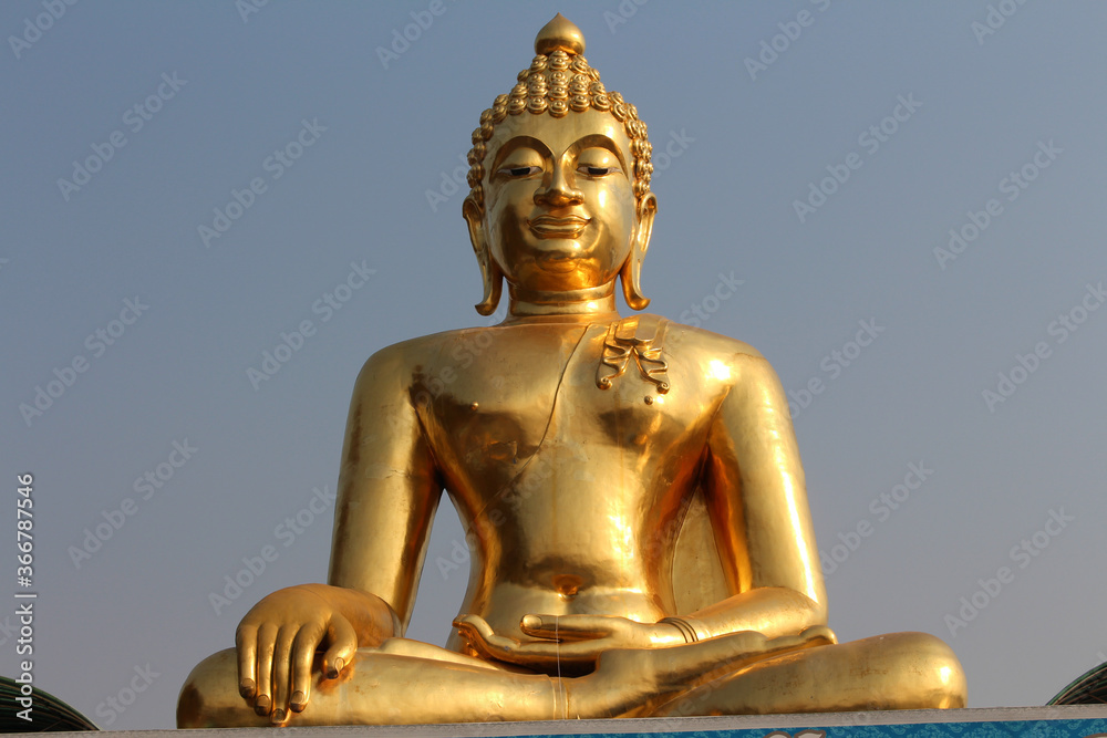 Triangle d'or au nord de la Thailande - Temple Wat Phra That Pukhao - THAILANDE Triangle d'or au nord de la Thailande - Temple Wat Phra That Pukhao - THAILANDE