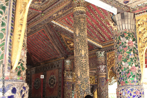 TEMPLE WAT PHRA KAEW DON TAO DE LAMPANG - THAILANDE photo