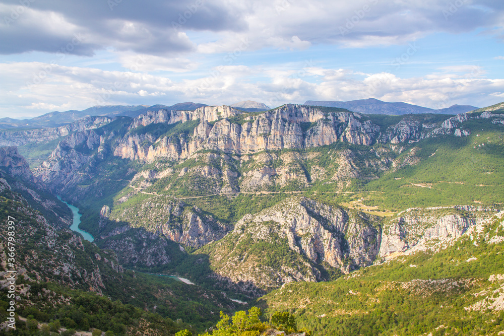 Obraz premium Verdon Gorge (Gorges du Verdon), a river canyon in southeastern France.