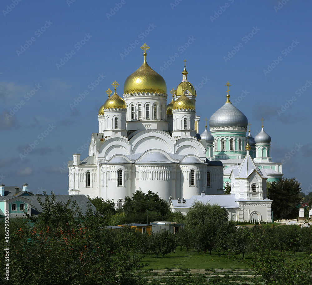 Svyato-Troitskiy Serafimo-Diveevskiy women's monastery. Russia,
Nizhny Novgorod region, the village of Diveevo.
