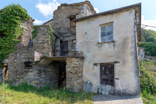 Obraz na płótnie Village Costa di Soglio - ancient residential nucleus in the Municipality of Orero - Liguria - Italy w salonie