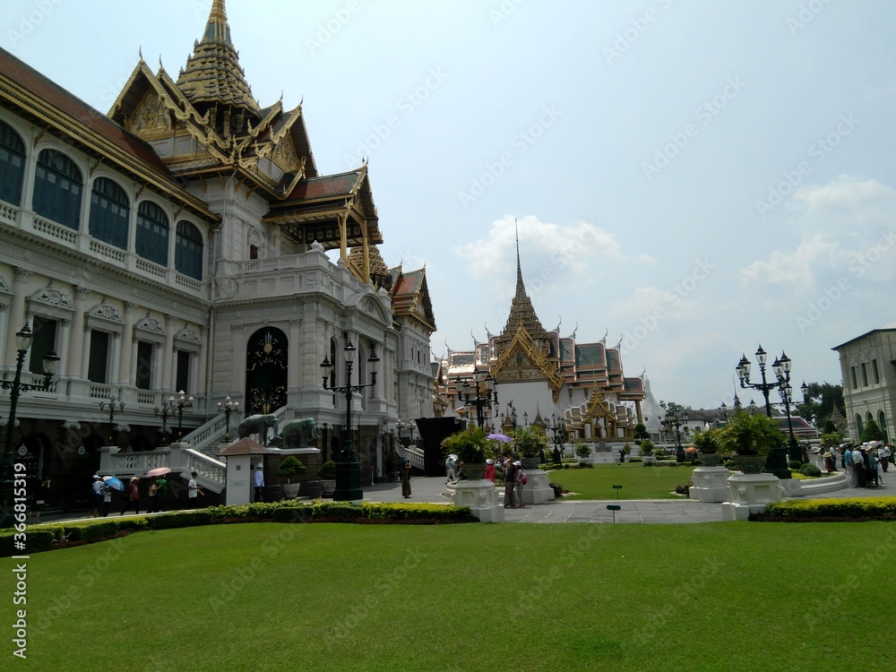 Obraz premium Imperial temple with garden