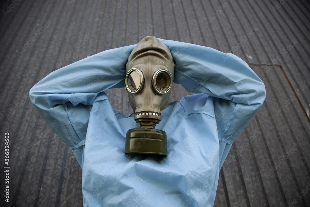 Nurse Covid gas mask