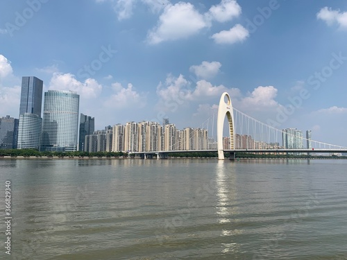 Pont sur la rivière des Perles à Guangzhou, Chine