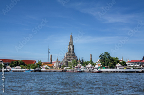 The Temple Chao Phraya Riverside, The famous Wat Arun, perhaps better known as the Temple of the Dawn, is one of the best known landmarks and one of the most published images of Bangkok