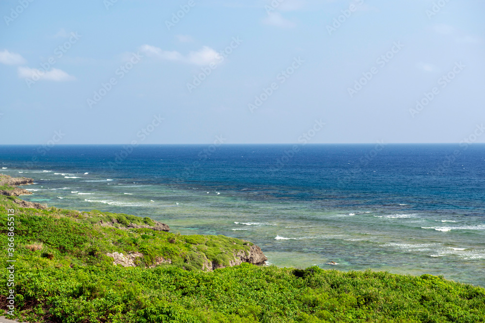 沖縄県　波照間島の底名溜池展望台からの眺望