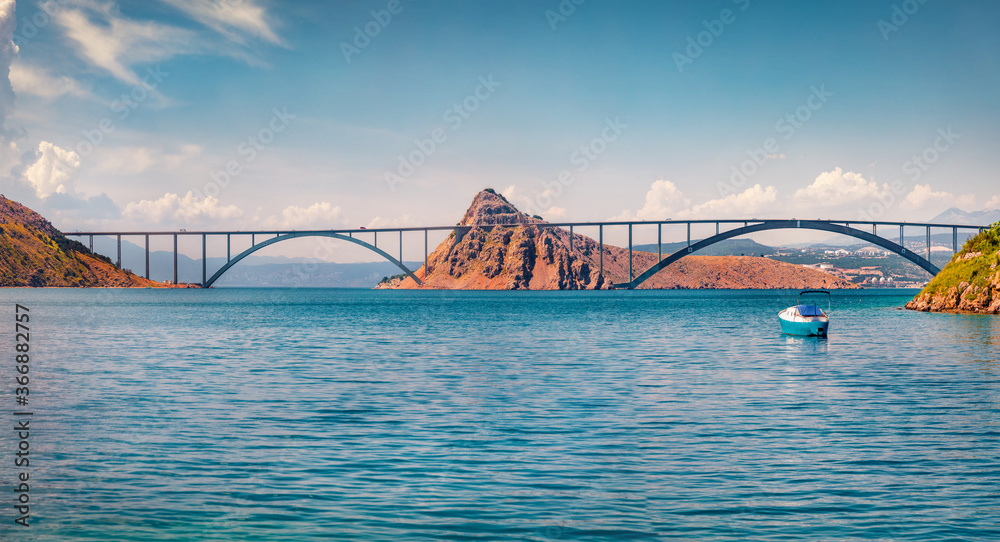 Obraz premium Wonderful morning view of bridge to Krk island. Warm sumer day on Croatia, Europe. Beautiful world of Mediterranean countries. Traveling concept background.