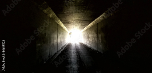 Obraz na plátně light in the tunnel