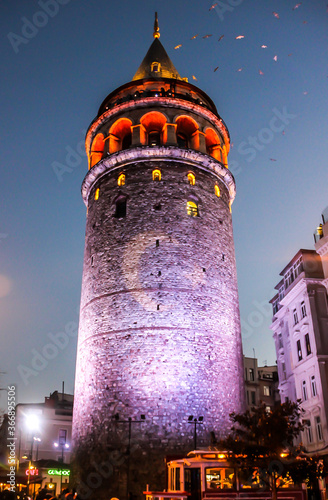 Photos Galata Tower illuminated at the evening, Istanbul, Turkey