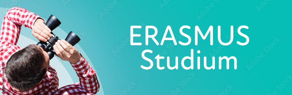 Naklejka premium ERASMUS Studium. Mann mit Fernglas aus Vogelperspektive. Beobachtung, Draufsicht, Panorama. Business Text auf blau. Statistik, Wirtschaft