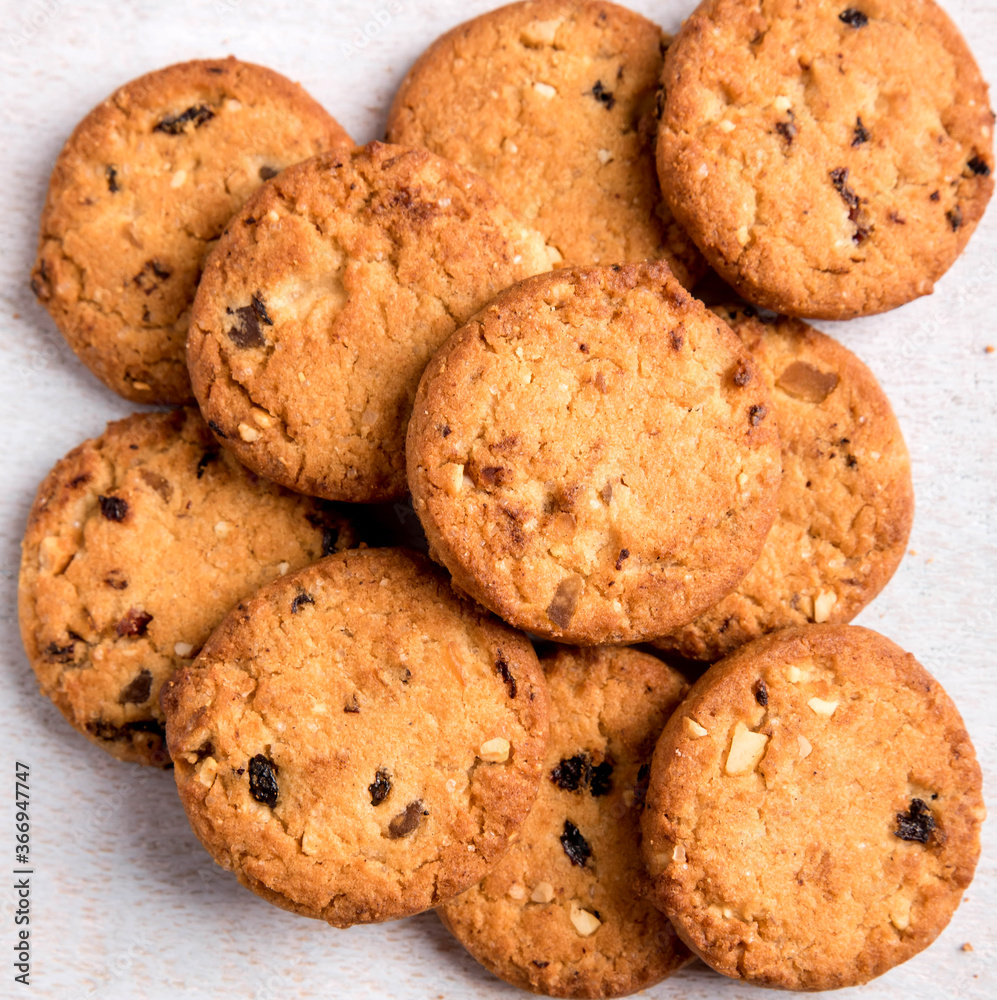 Freshly baked cookies with raisins and cashew nuts Freshly baked cookies with raisins and cashew nuts
