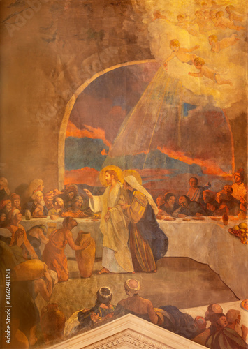 Canvas Print BARCELONA, SPAIN - MARCH 3, 2020: The modern painting of The miracle at the wedding at Cana in the church Santuario Nuestra Senora del Sagrado Corazon by Francisco Labarta (20
