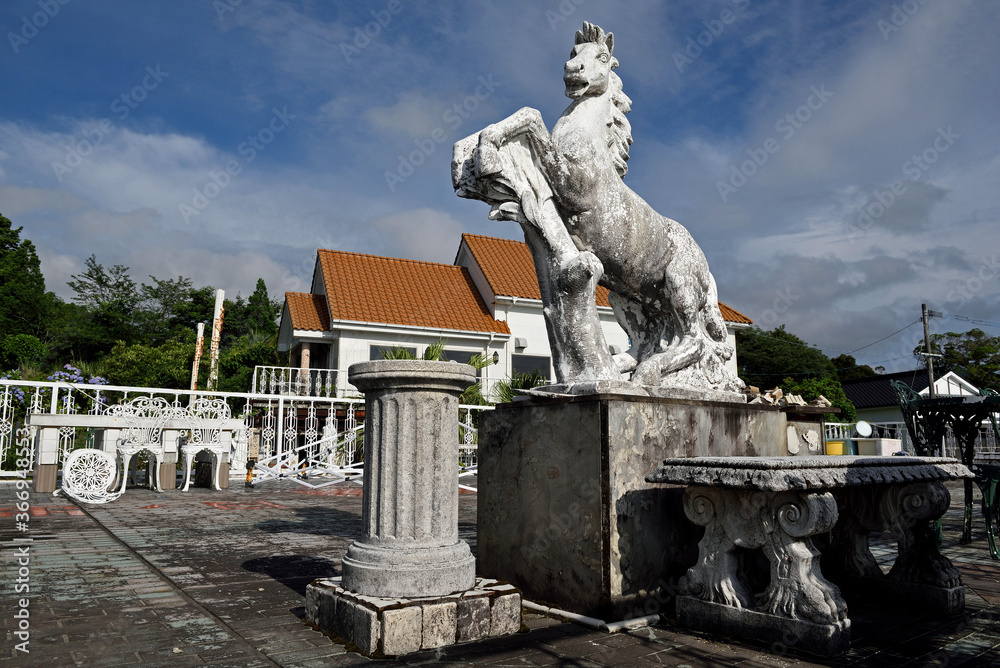 Obraz premium 結婚式場の廃墟