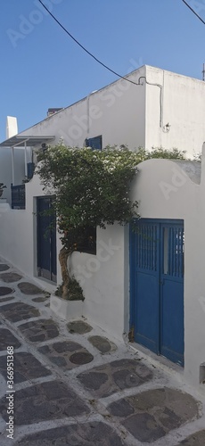 street in mykonos