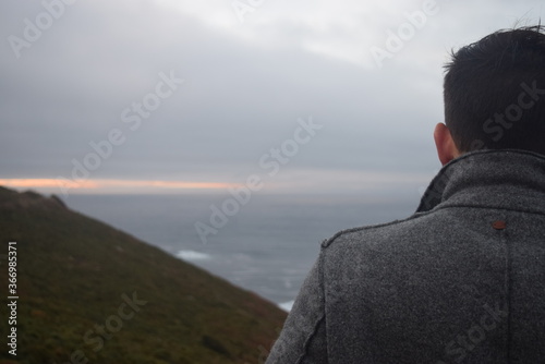 Man looking at the Sea © Antonio