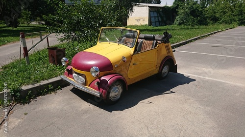 
retro car