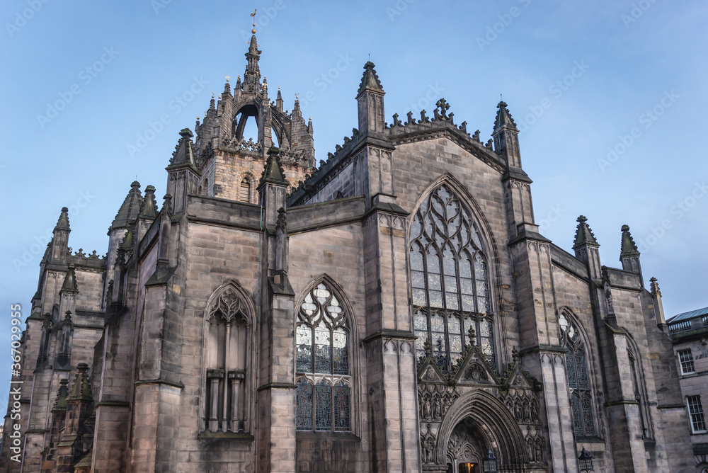 Exterior view of Cathedral of Saint Giles in the Old Town of Edinburgh city, Scotland, UK Exterior view of Cathedral of Saint Giles in the Old Town of Edinburgh city, Scotland, UK