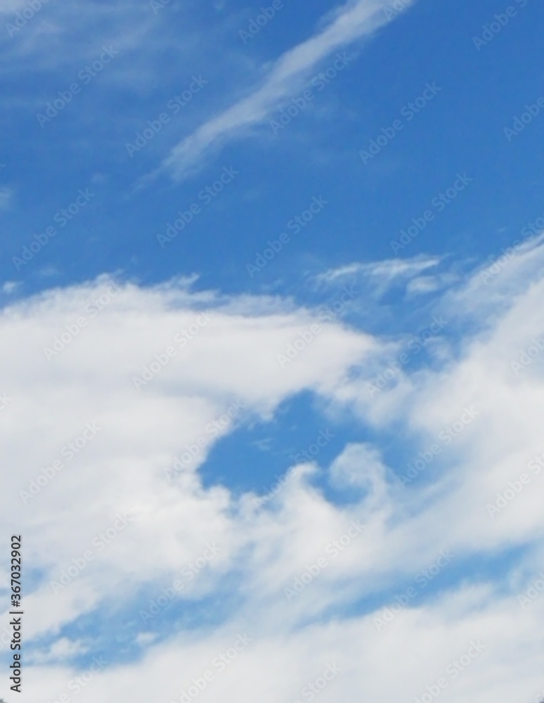 Naklejka premium blue sky with clouds