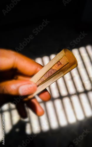 Wallpaper Mural Hand with cash Torontodigital.ca