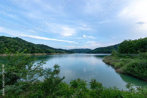 Fototapeta Naklejka Na Ścianę i Meble -  北海道　桂沢湖の夕景
