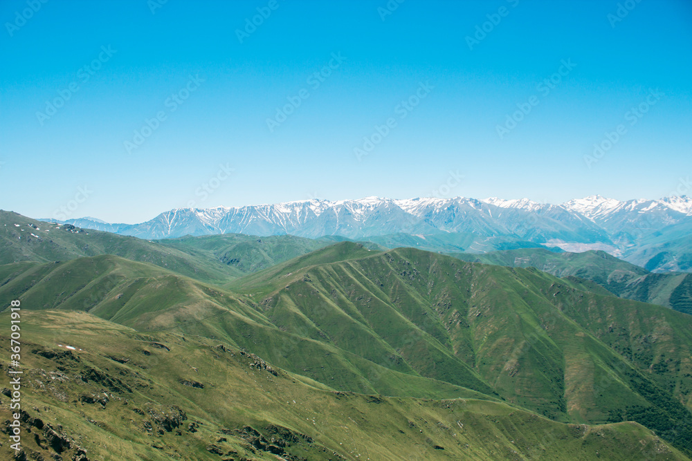 Naklejka premium mountain view from the top of the mountain