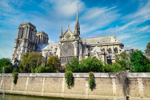Catedral de Notre Dame en Paris, Francia