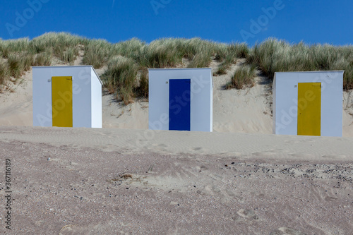 Obraz na płótnie colorful beach huts at Cadzand w salonie