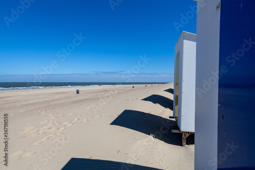 Obraz na płótnie colorful beach huts at Cadzand w salonie