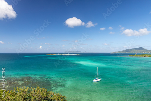 Paradise beach view in Carriacou, Grenada © Dmitry Tonkopi
