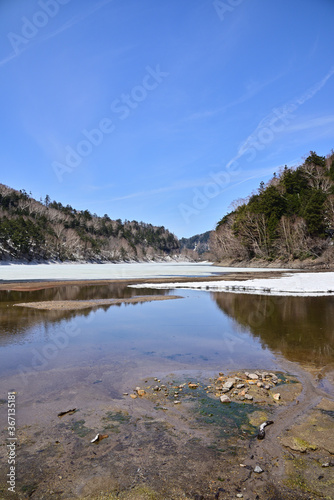 Freezing lake in Japan, Suganuma