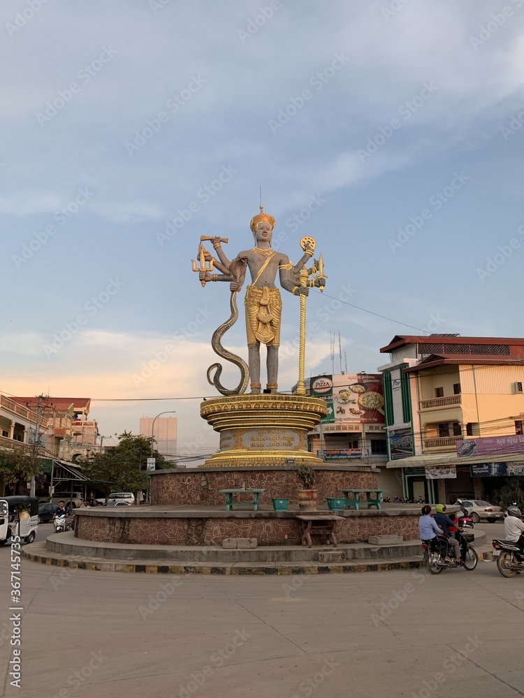 Rond point à Battambang, Cambodge