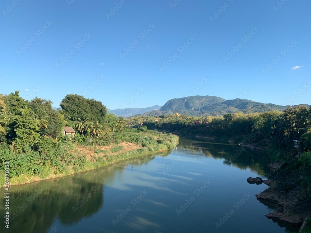 Fleuve à Luang Prabang, Laos